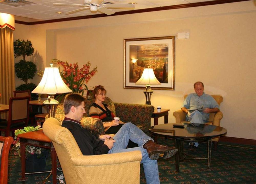 Hampton Inn Wichita Falls-Sikes Senter Mall Beltér fotó