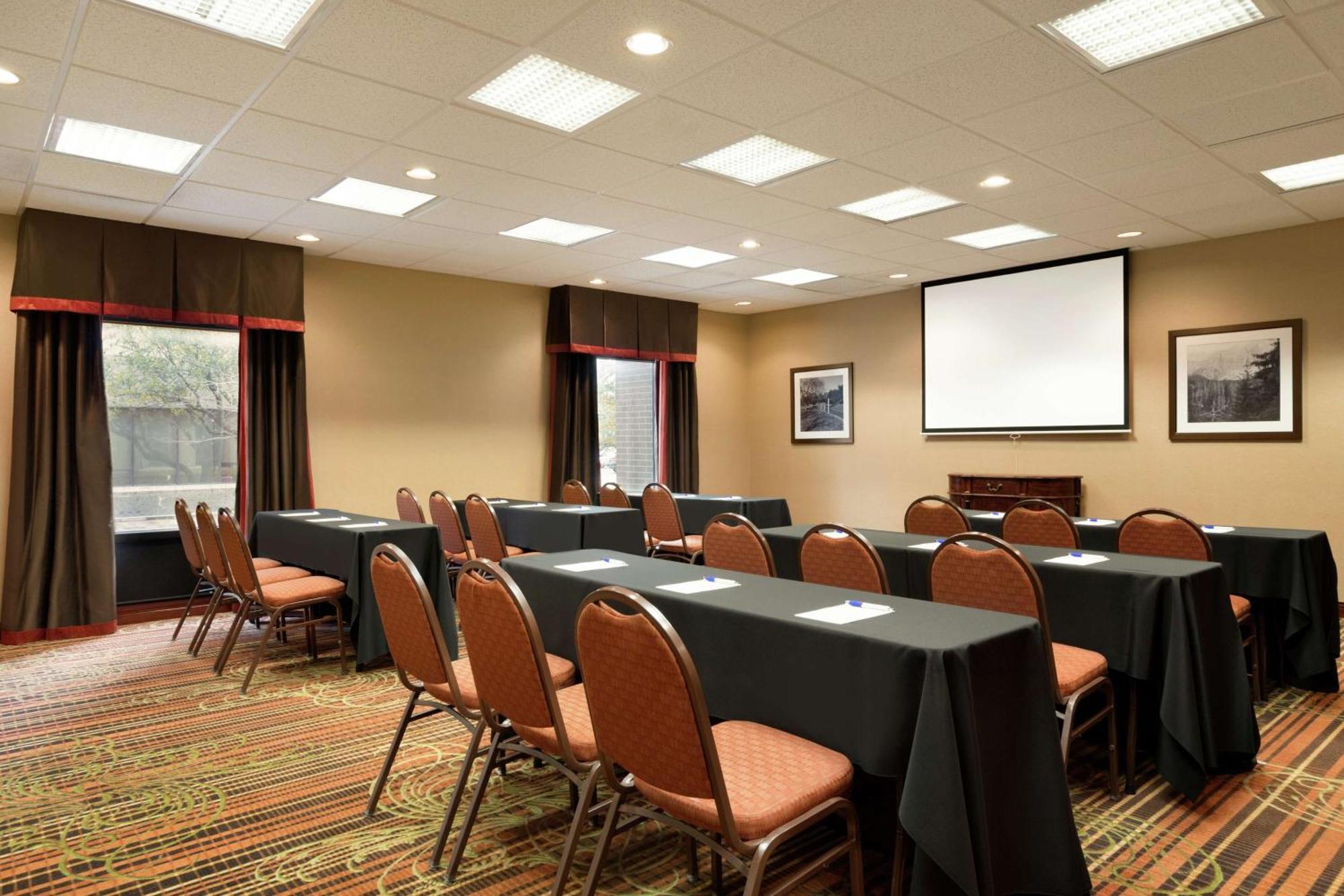 Hampton Inn Wichita Falls-Sikes Senter Mall Kültér fotó
